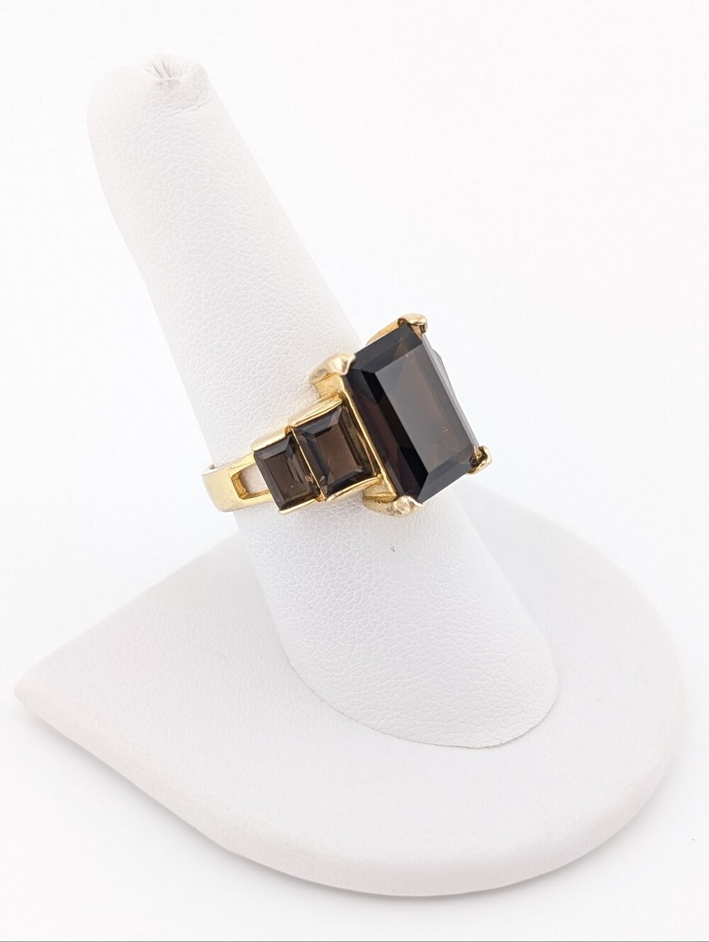 Vintage Gold Ring with Dark Smoky Stones - Picture 3 of 10